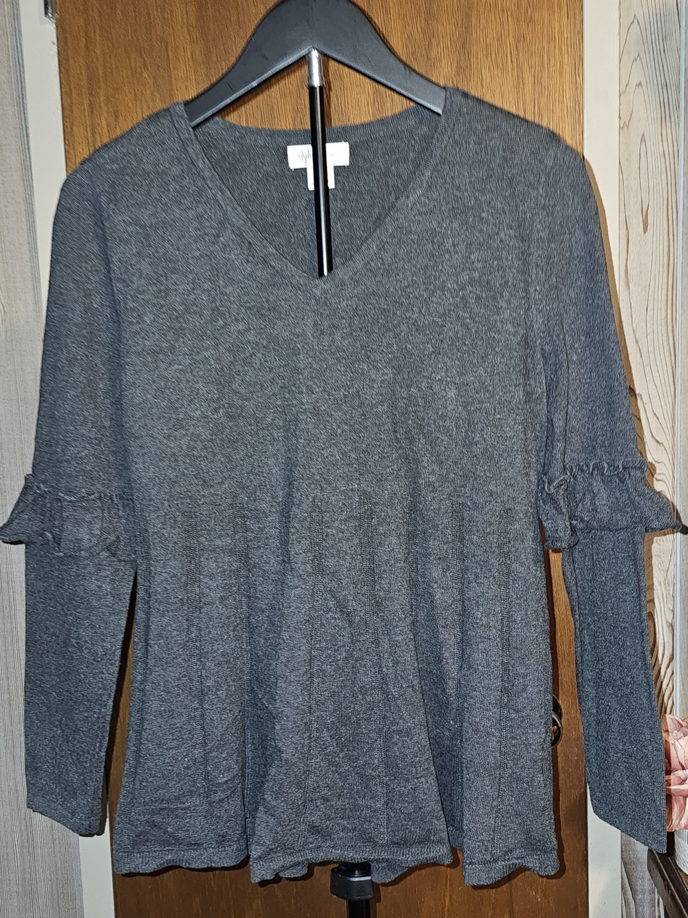 Style & Co. Dark Gray V-Neck Ruffle Sleeve Knit Petite Top